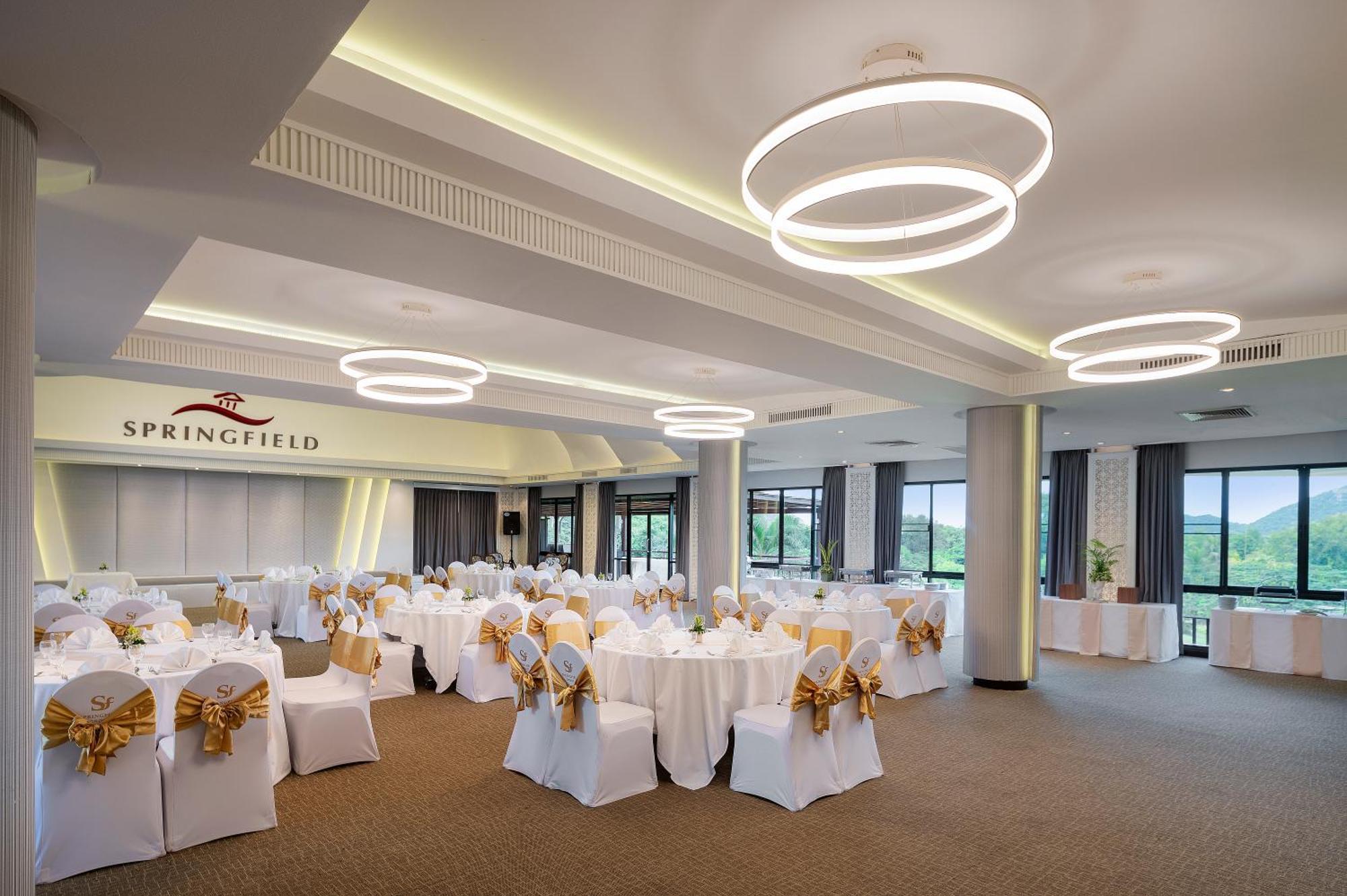 Springfield Village Golf & Spa Ča Am Exteriér fotografie